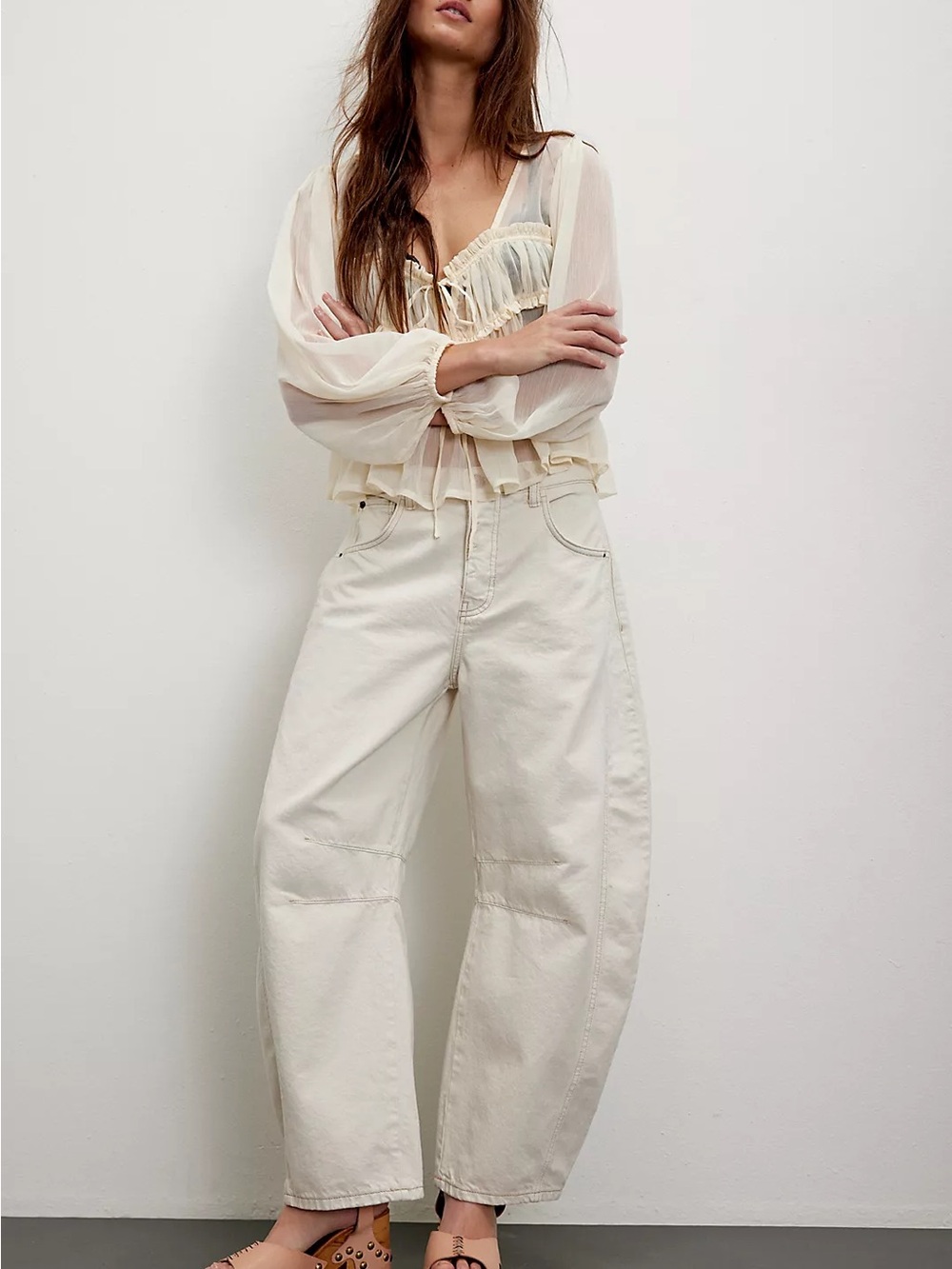 We The Free Good Luck Barrel Jeans in Bone color Size 25